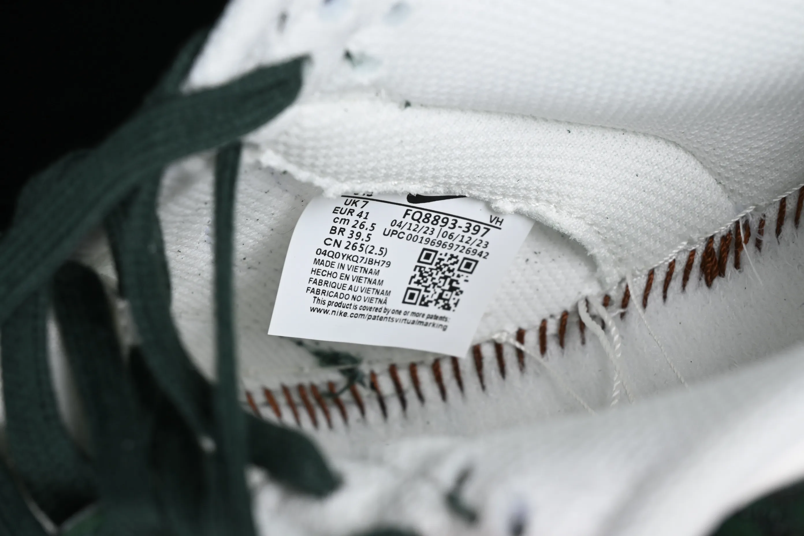 All categories Nk SB Dunk series Nk SB Dunk Low low-top sneakers Nk Dunk Low "Green Snake" white-green snake pattern SB low-top casual sports skateboard shoes FQ8893-397
